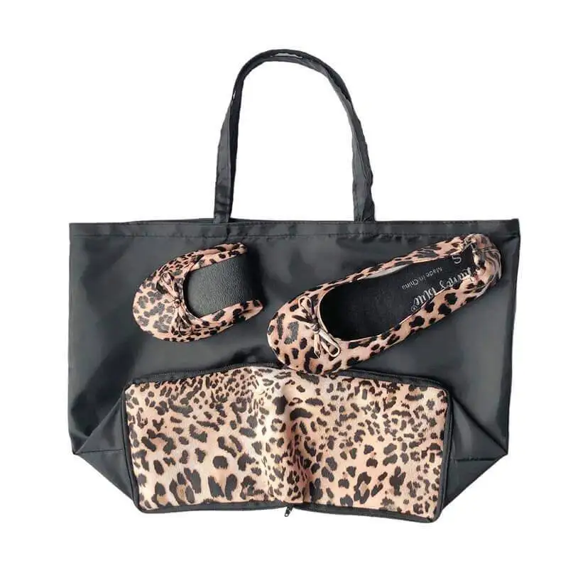 Leopard portable flats with tote bag